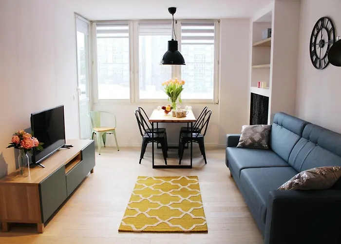 Comfy With Great City View By Cooee Apartments