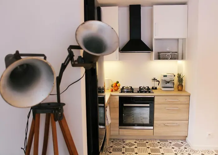 Comfy With Great City View By Cooee Apartments